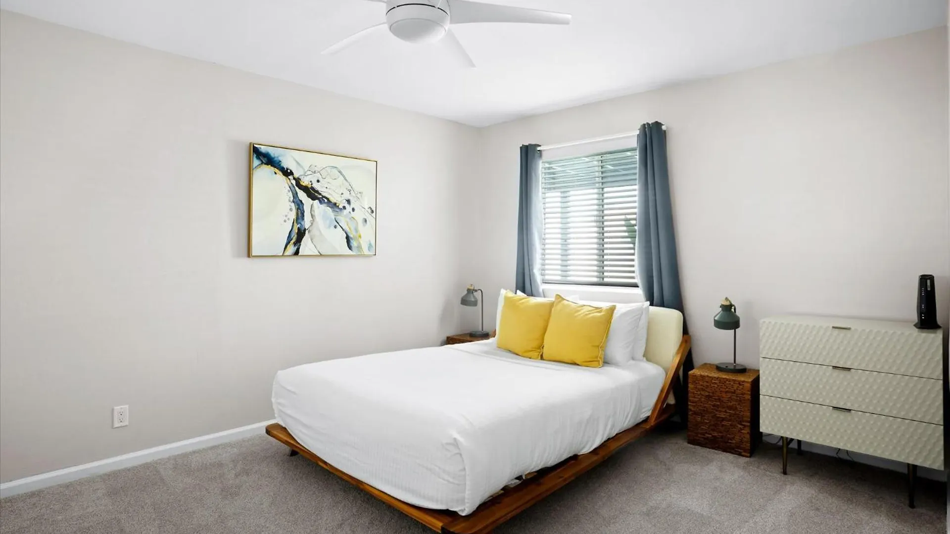 Modern Comfort Pool Bbq Prime Location Litchfield Park Holiday home